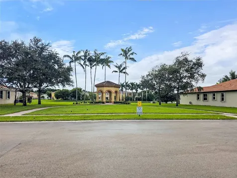 2218 SE 1st Street Homestead FL 33033