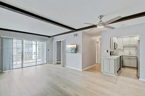 3020 NE 16th Avenue Oakland Park FL 33334