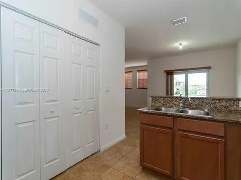 8833 NW 107th Court Doral FL 33178