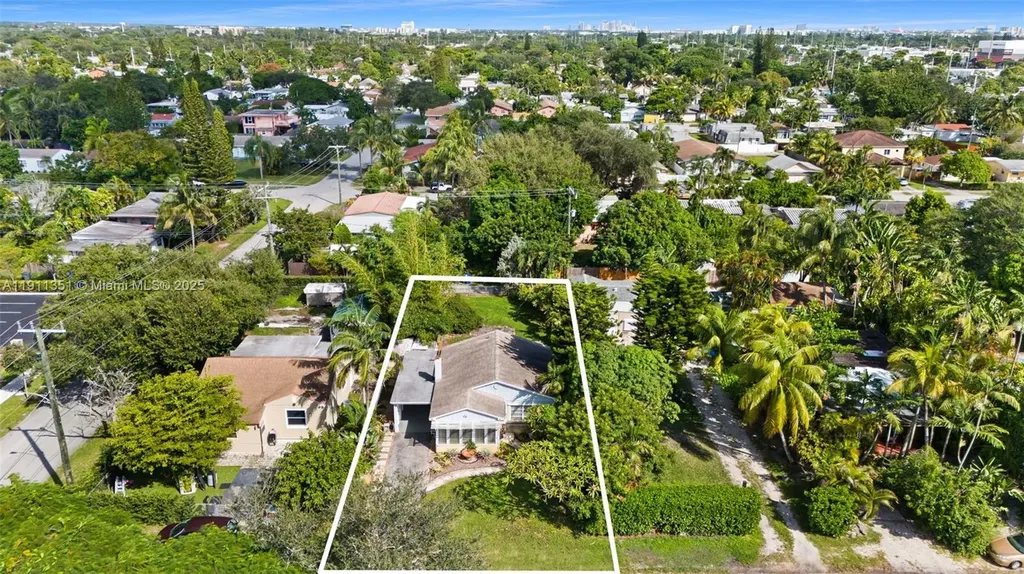 2226-2243 Cleveland Street Hollywood FL 33020
