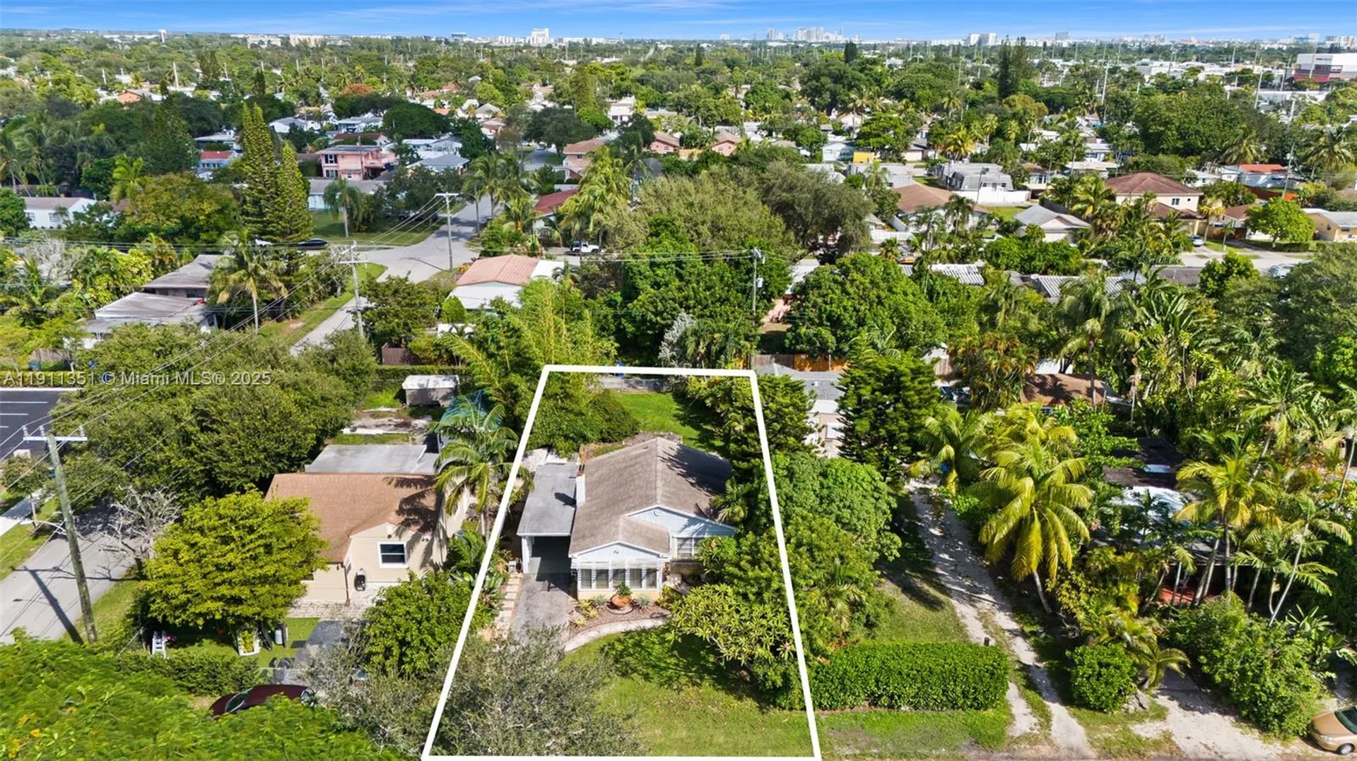 2226-2243 Cleveland Street Hollywood FL 33020