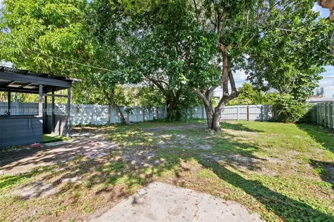 2226-2243 Cleveland Street Hollywood FL 33020