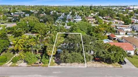 2226-2243 Cleveland Street Hollywood FL 33020