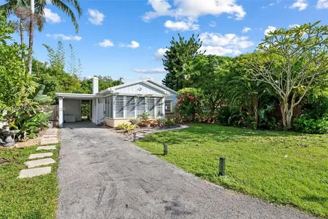 2226-2243 Cleveland Street Hollywood FL 33020