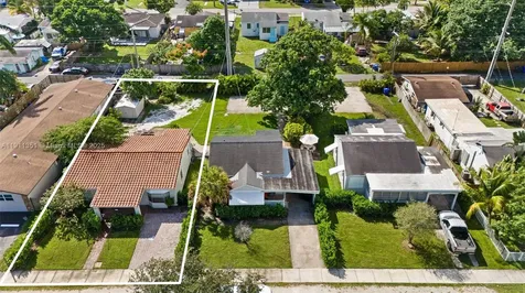 2226-2243 Cleveland Street Hollywood FL 33020