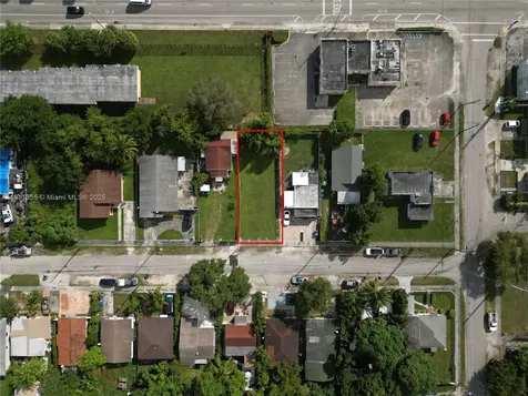 2368 NW 55th Street Miami FL 33142