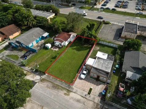 2368 NW 55th Street Miami FL 33142