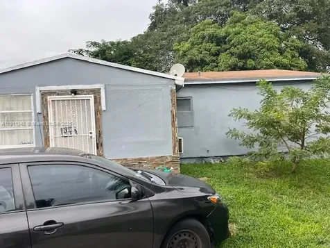 1487 NW 100th Street Miami FL 33147