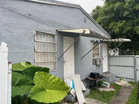 1487 NW 100th Street Miami FL 33147