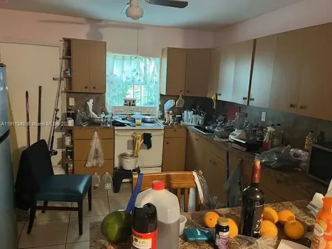1487 NW 100th Street Miami FL 33147