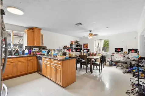 7974 NW 186th Terrace Hialeah FL 33015
