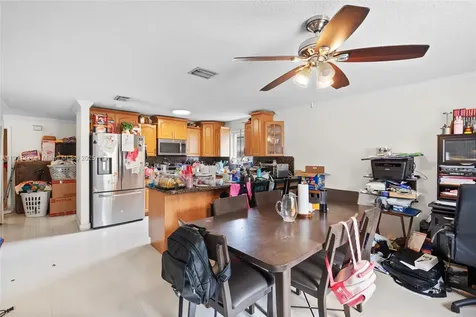 7974 NW 186th Terrace Hialeah FL 33015