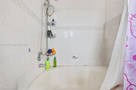 7974 NW 186th Terrace Hialeah FL 33015