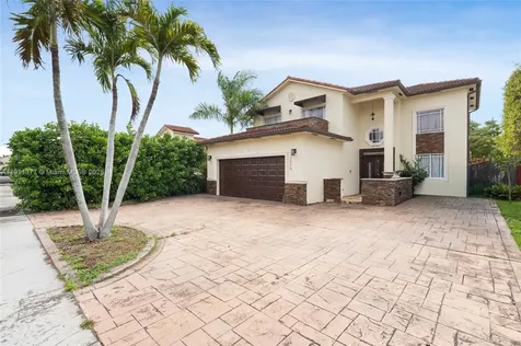 7974 NW 186th Terrace Hialeah FL 33015