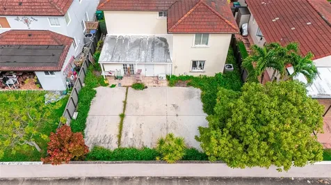 7974 NW 186th Terrace Hialeah FL 33015