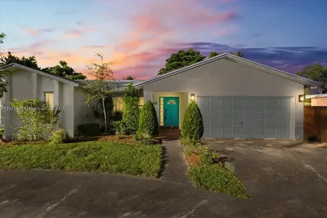 5261 SW 23rd Street West Park FL 33023