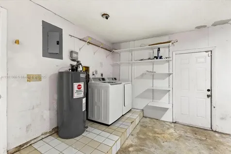 5261 SW 23rd Street West Park FL 33023