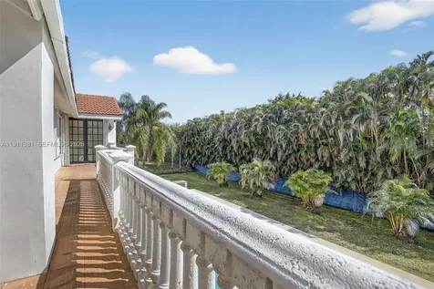12360 SW 1st Street Plantation FL 33325