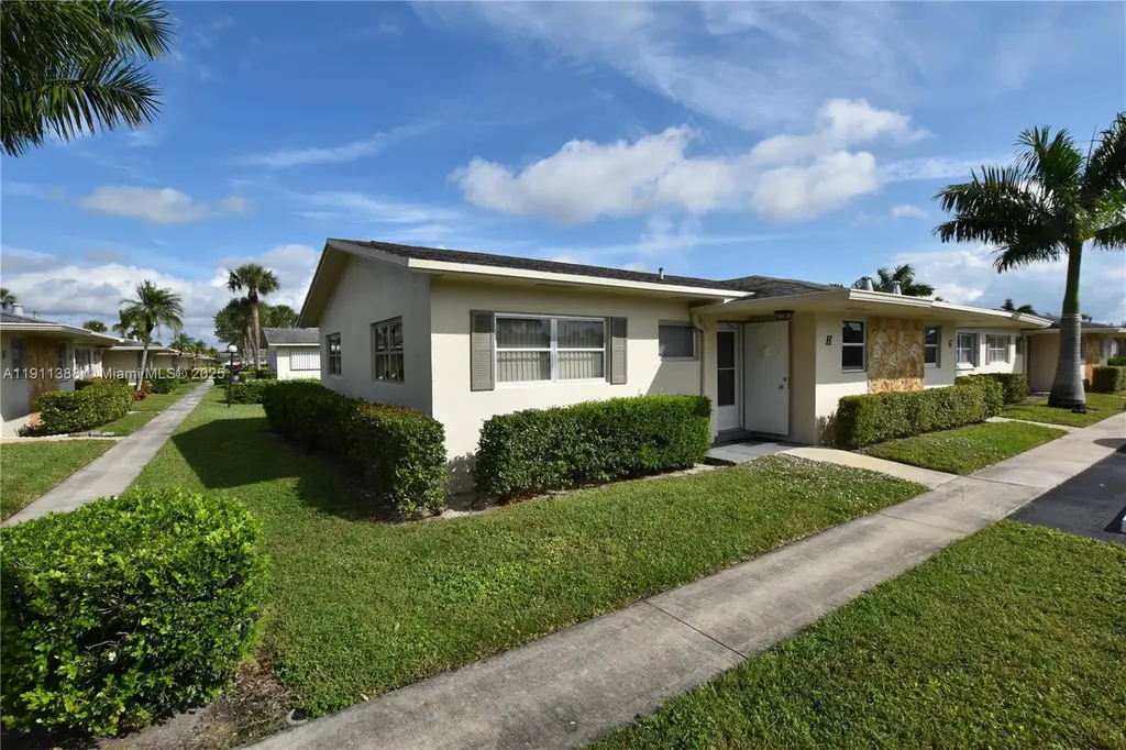 2765 E Emory Drive West Palm Beach FL 33415