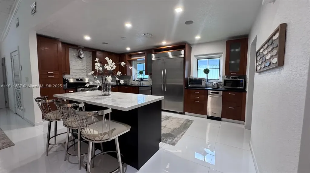 1332 Van Buren St (AVAIL 04/01/2026) Hollywood FL 33019