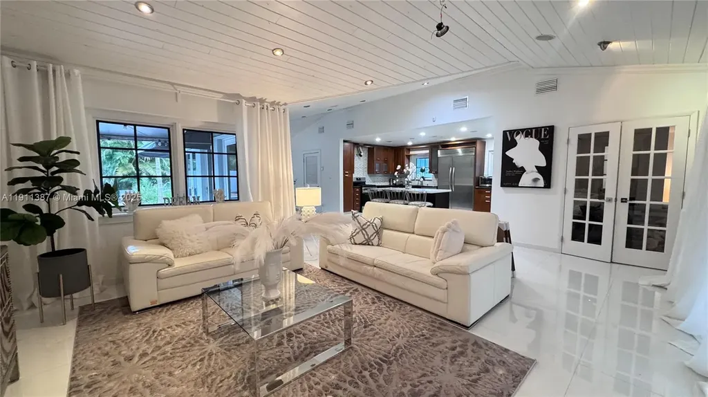 1332 Van Buren St (AVAIL 04/01/2026) Hollywood FL 33019