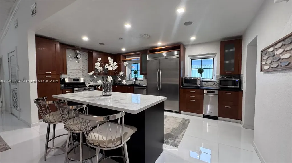 1332 Van Buren St (AVAIL 04/01/2026) Hollywood FL 33019