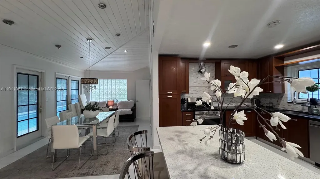 1332 Van Buren St (AVAIL 04/01/2026) Hollywood FL 33019