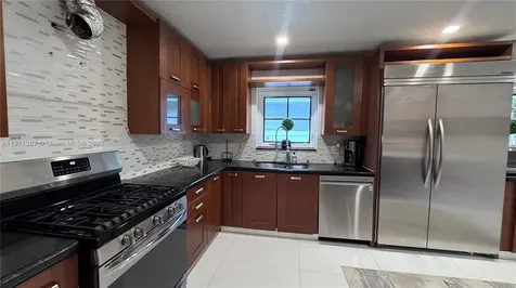 1332 Van Buren St (AVAIL 04/01/2026) Hollywood FL 33019