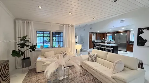 1332 Van Buren St (AVAIL 04/01/2026) Hollywood FL 33019