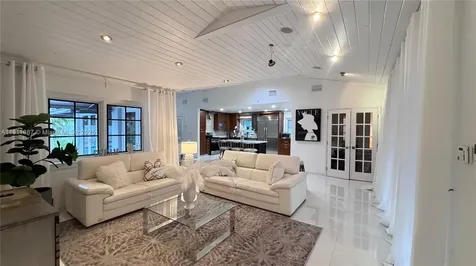 1332 Van Buren St (AVAIL 04/01/2026) Hollywood FL 33019