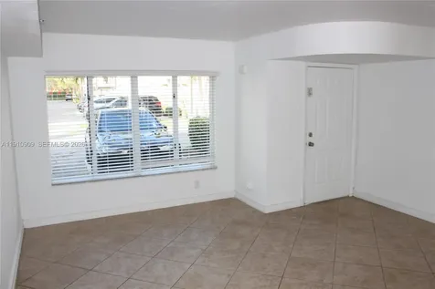 180 Riviera Circle Weston FL 33326