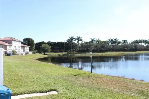 180 Riviera Circle Weston FL 33326