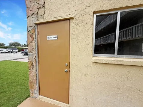 500 W Village Green Circle W Palm Springs FL 33461