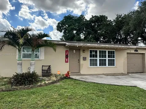 6390 Harding Street Hollywood FL 33024