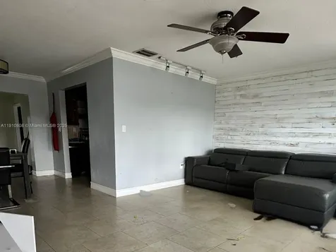 6390 Harding Street Hollywood FL 33024