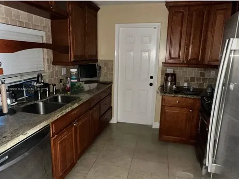 6390 Harding Street Hollywood FL 33024