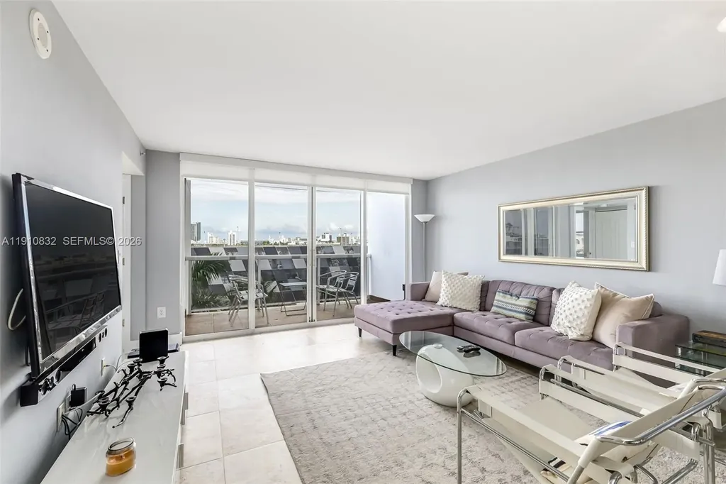 1800 Sunset Harbour Drive Miami Beach FL 33139