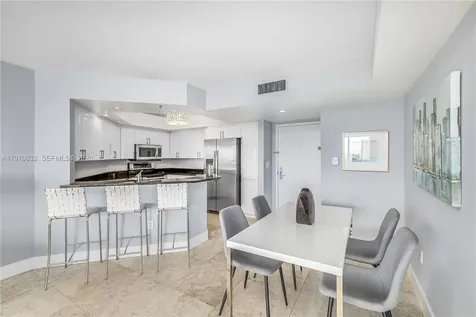 1800 Sunset Harbour Drive Miami Beach FL 33139