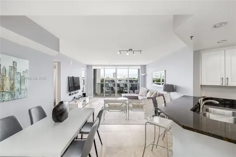 1800 Sunset Harbour Drive Miami Beach FL 33139