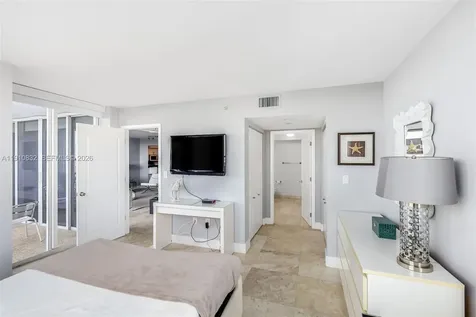 1800 Sunset Harbour Drive Miami Beach FL 33139