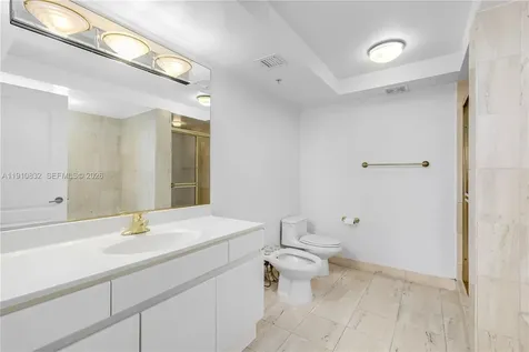 1800 Sunset Harbour Drive Miami Beach FL 33139