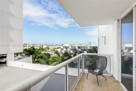 1800 Sunset Harbour Drive Miami Beach FL 33139