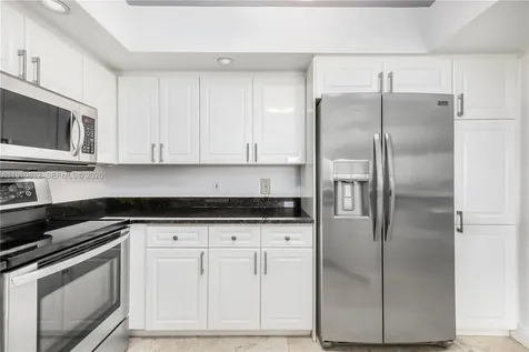 1800 Sunset Harbour Drive Miami Beach FL 33139