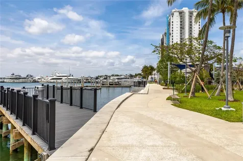 1800 Sunset Harbour Drive Miami Beach FL 33139
