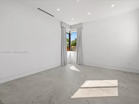 270 N Shore Drive Miami Beach FL 33141