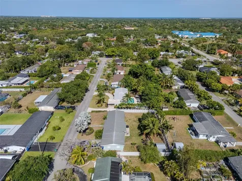 9260 SW 166th Terrace Palmetto Bay FL 33157