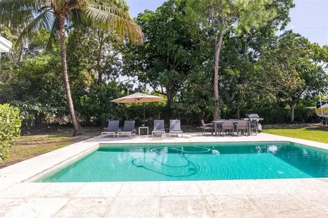 9260 SW 166th Terrace Palmetto Bay FL 33157