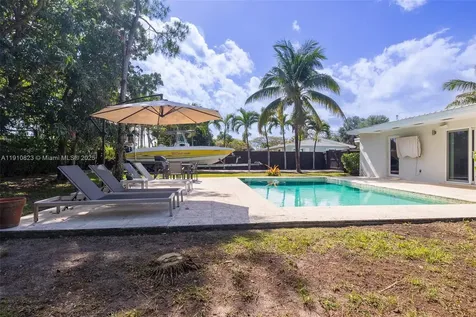 9260 SW 166th Terrace Palmetto Bay FL 33157