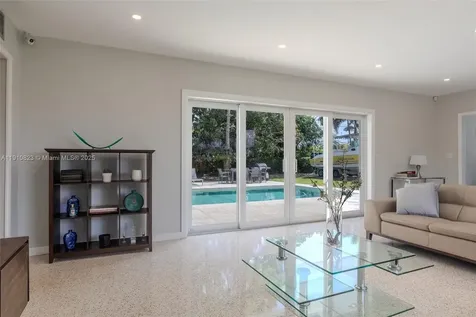 9260 SW 166th Terrace Palmetto Bay FL 33157