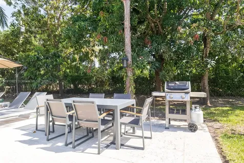 9260 SW 166th Terrace Palmetto Bay FL 33157